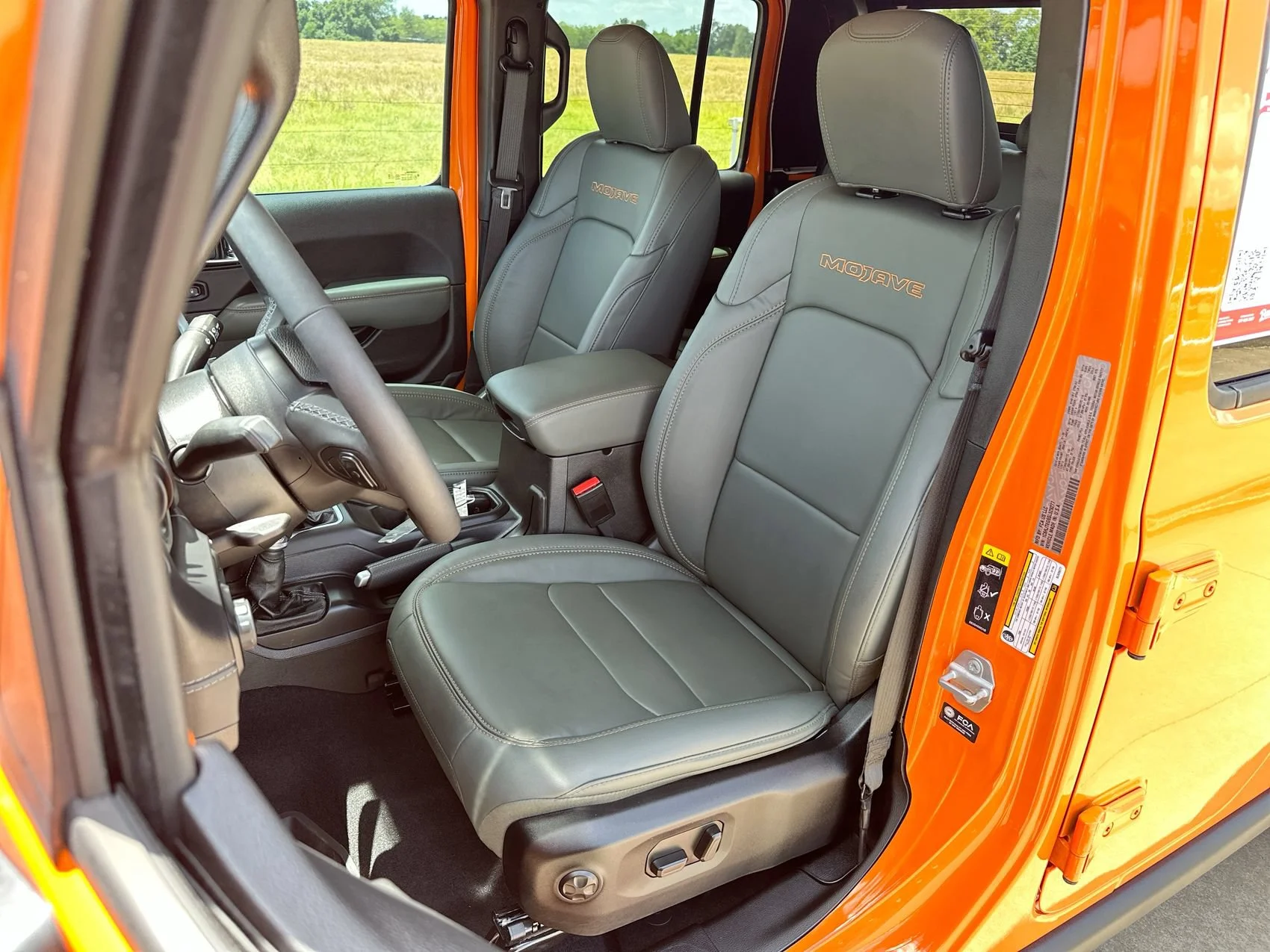 Used 2025 Joose Jeep Mojave X image 11