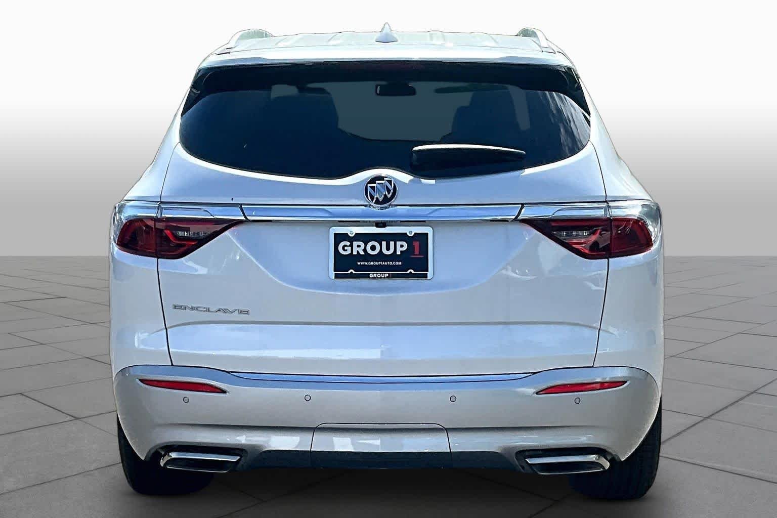 Used 2024 White Frost Tricoat Buick Essence image 8