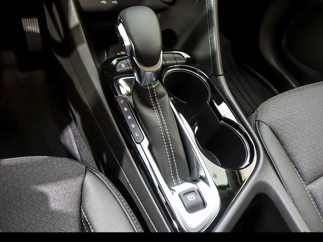 New 2026 Summit White Buick Preferred image 17