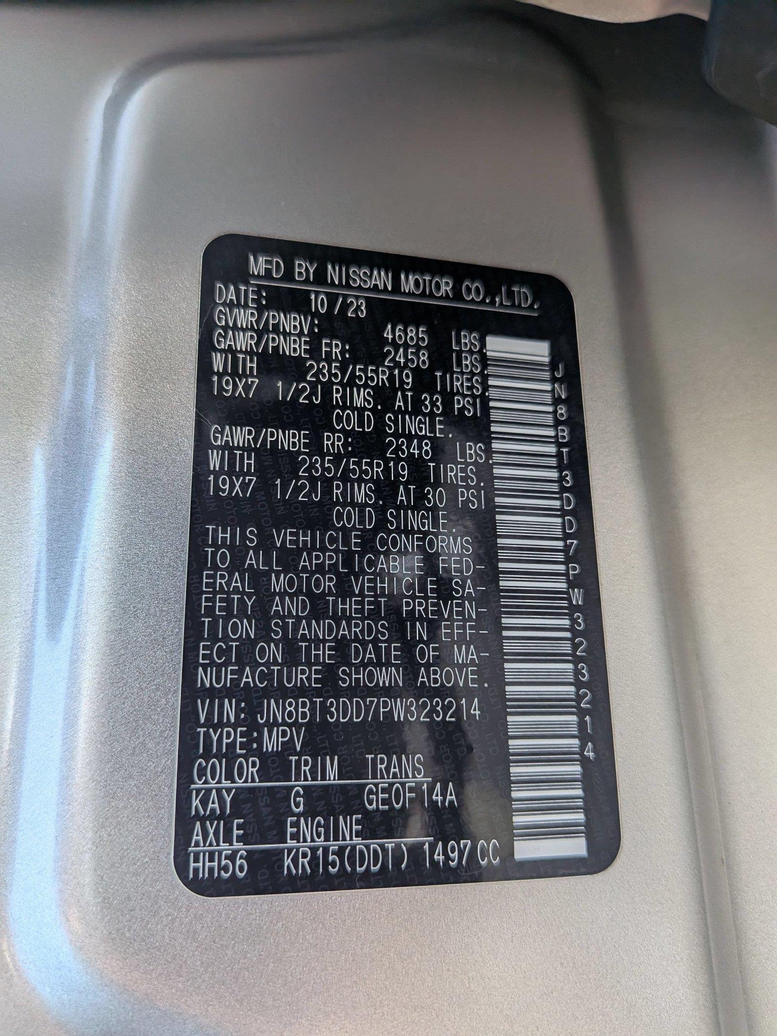 Used 2023 Champagne Silver Metallic Nissan Platinum image 41