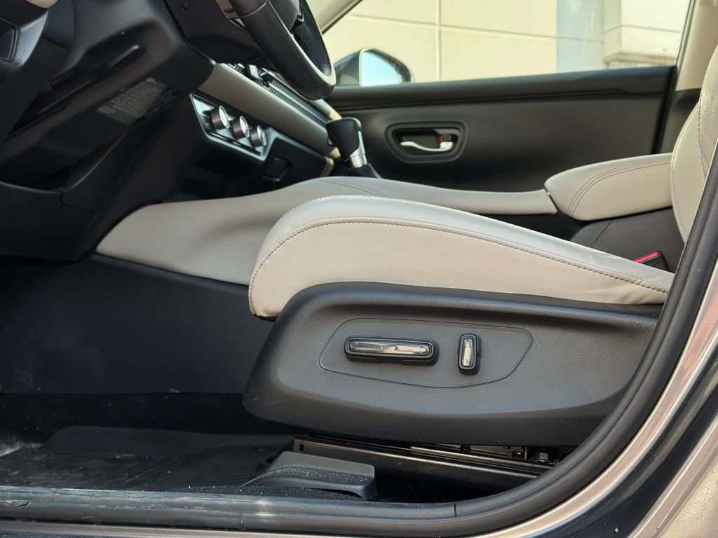 Certified Used 2025 Modern Steel Metallic Honda AWD EX-L image 9