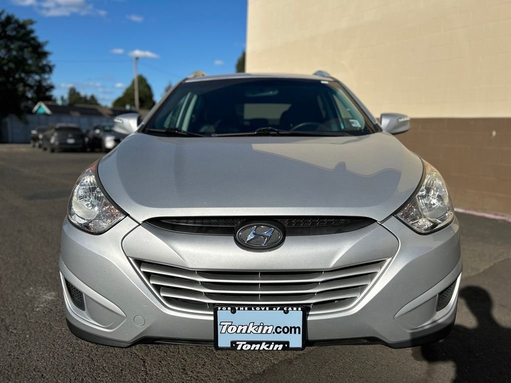 Used 2012 Diamond Silver Hyundai GLS image 14
