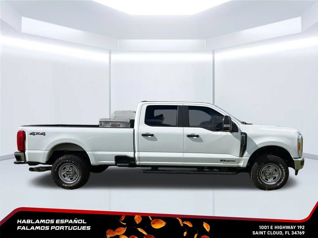 Used 2023 White Ford XL image 6