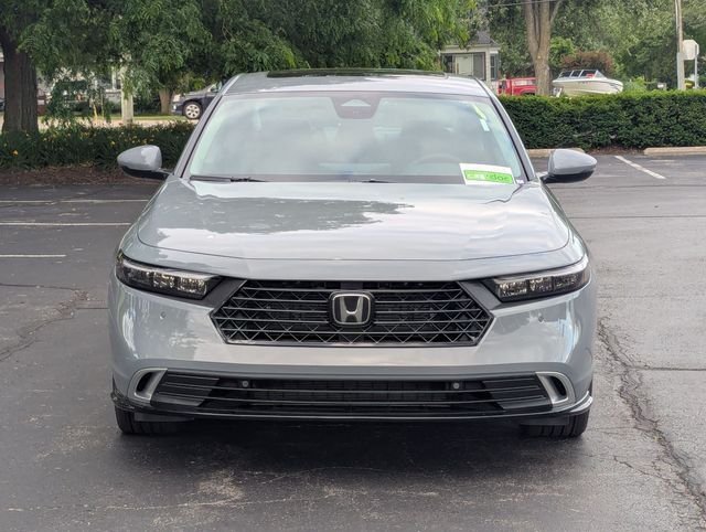 New 2026 Urban Gray Pearl Honda Touring image 3