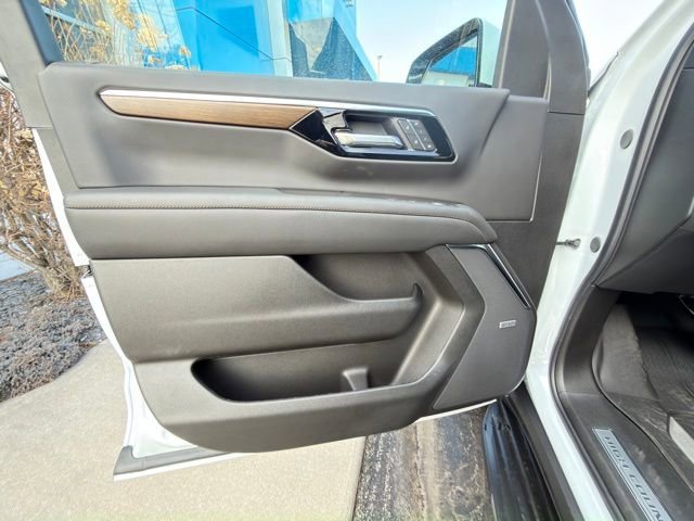2026 Chevrolet Suburban High Country - Photo 26