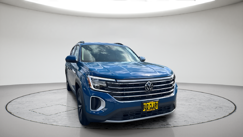 Used 2026 Blue Volkswagen SE image 5