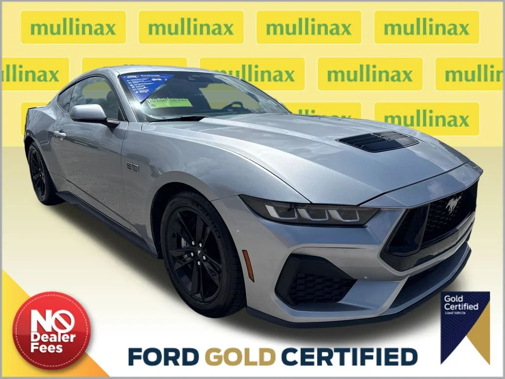 2024 Ford Mustang GT Fastback's photo