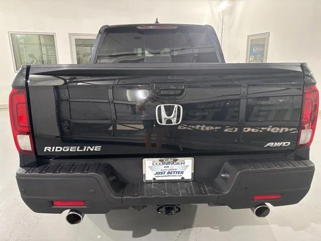 Used 2023  Honda Black Edition image 8