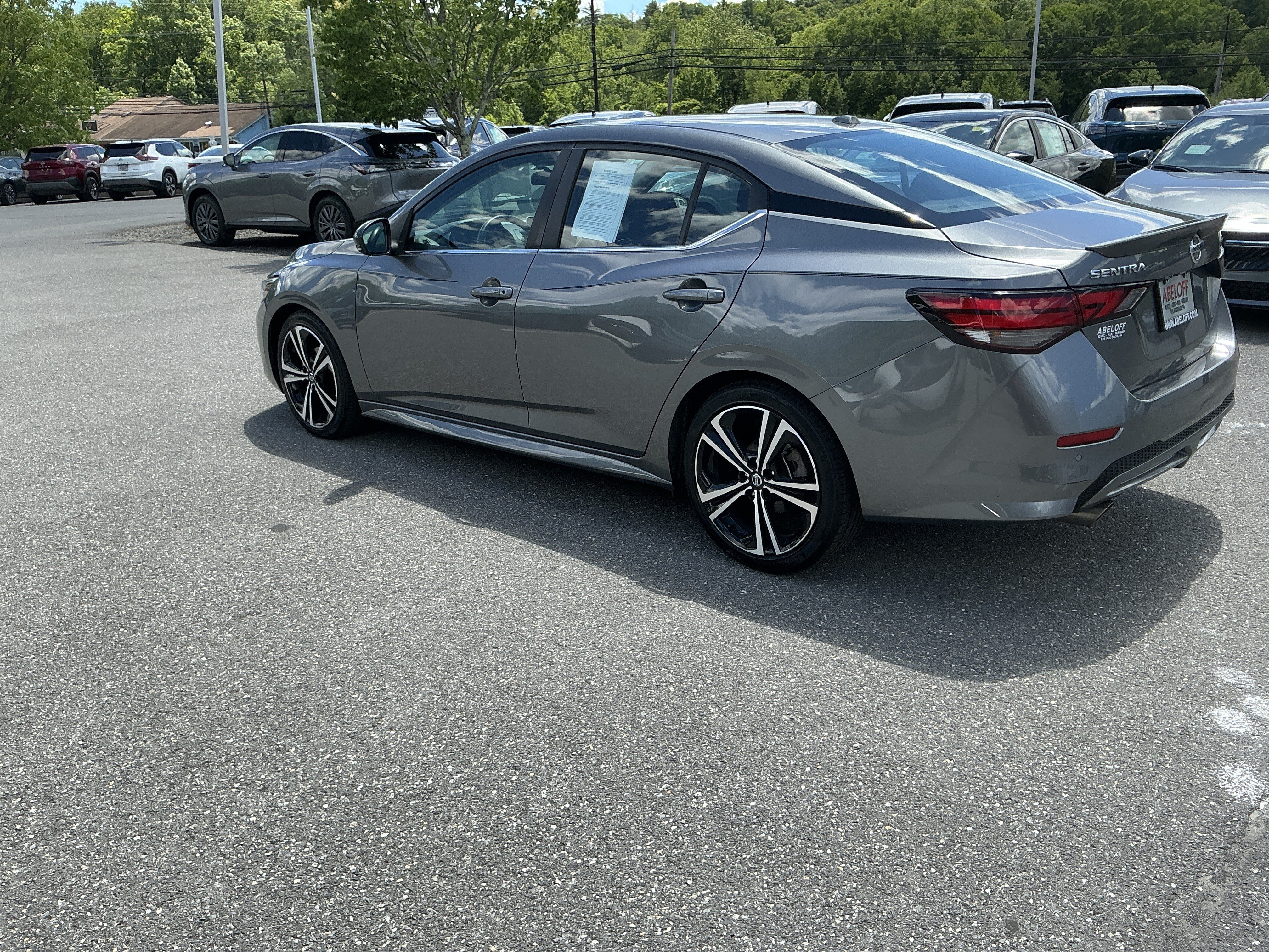 Used 2022 Gun Metallic Nissan SR image 5