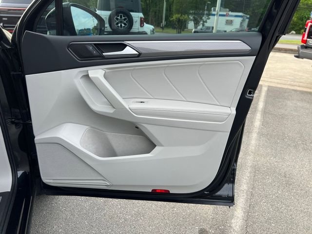 2024 Volkswagen Tiguan SE R-LINE BLACK - Photo 32
