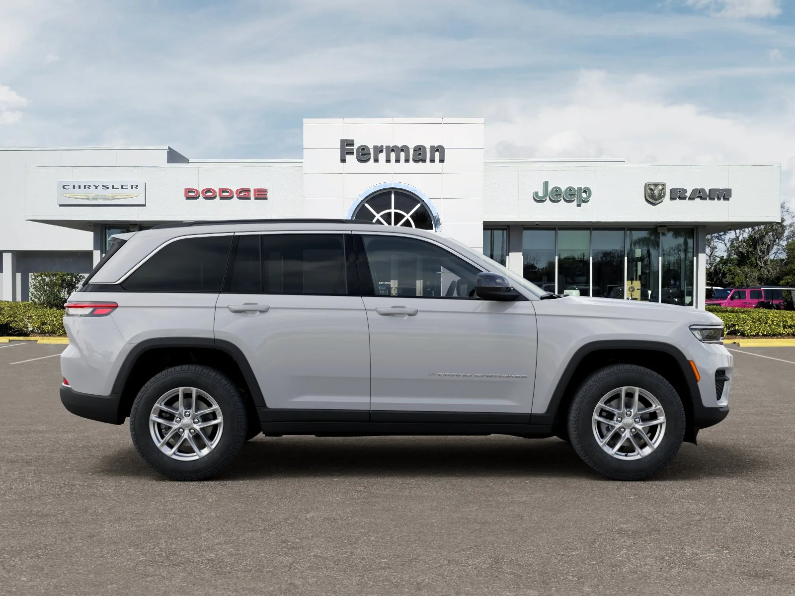 New 2026 Bright White Clear-Coat Exterior Paint Jeep Laredo X image 21