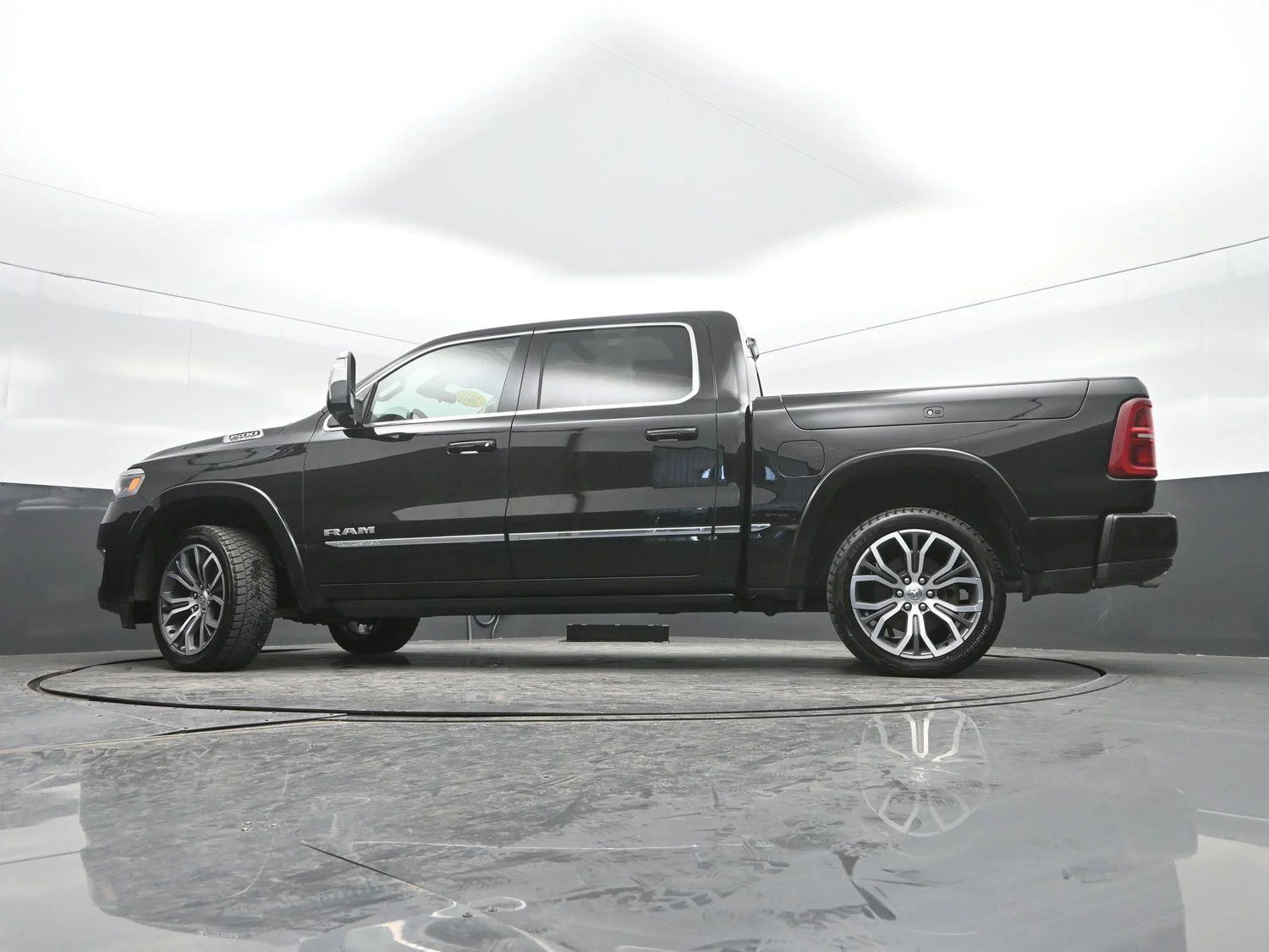 Used 2025 Diamond Black Crystal Pearlcoat Ram Tungsten image 36