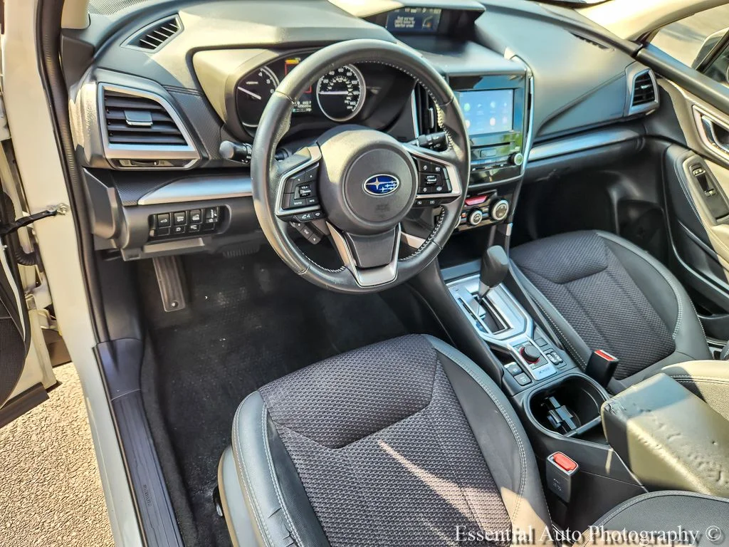 Used 2021 White Subaru Premium image 8