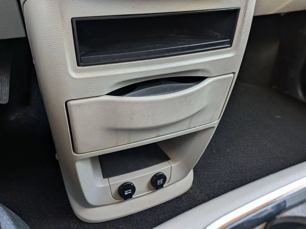 Used 2015 Gray Chrysler LX image 19
