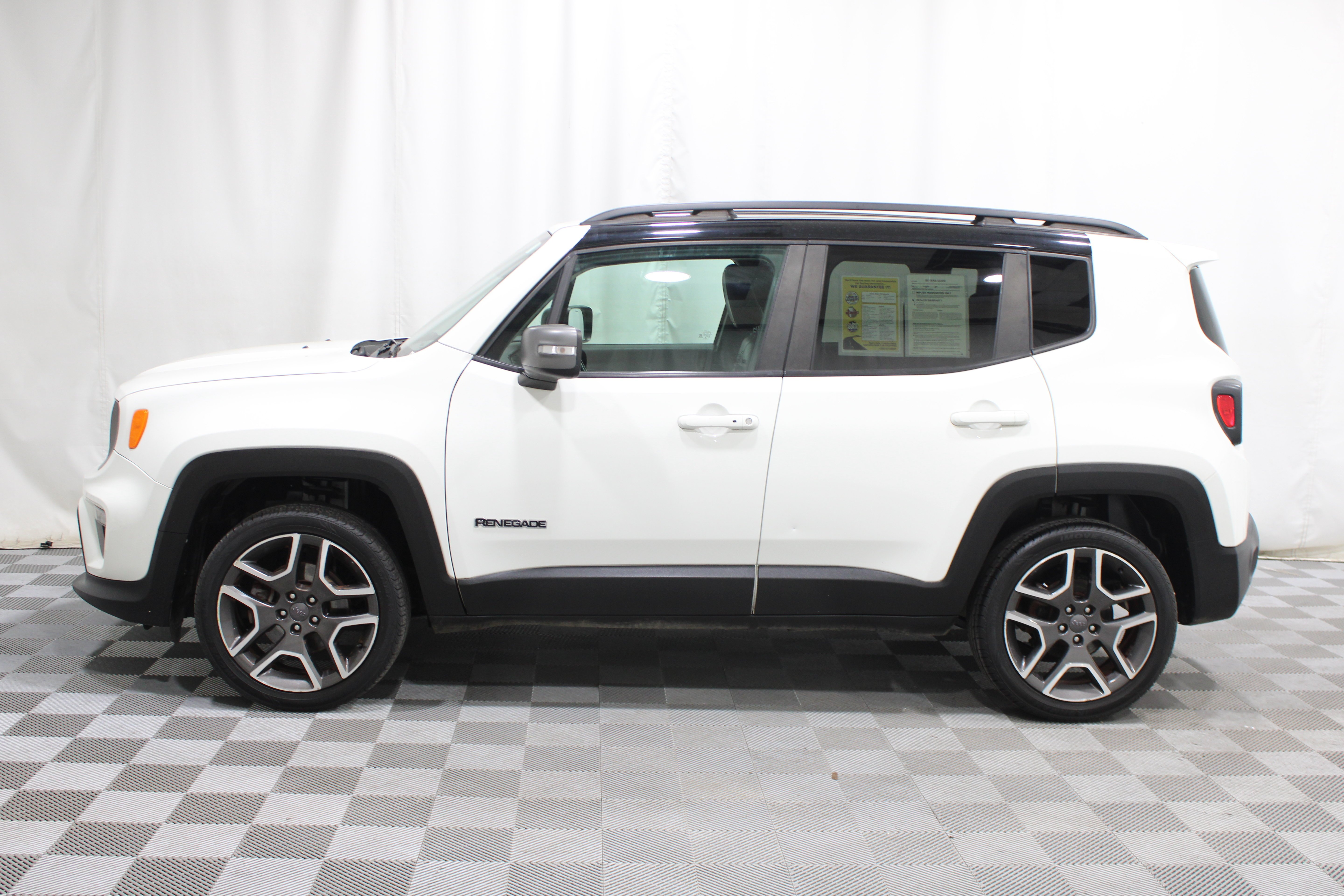Used 2020 Alpine White Clearcoat Jeep Limited image 35