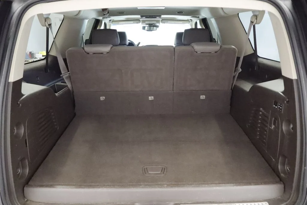 Used 2016 Silver GMC Denali image 18