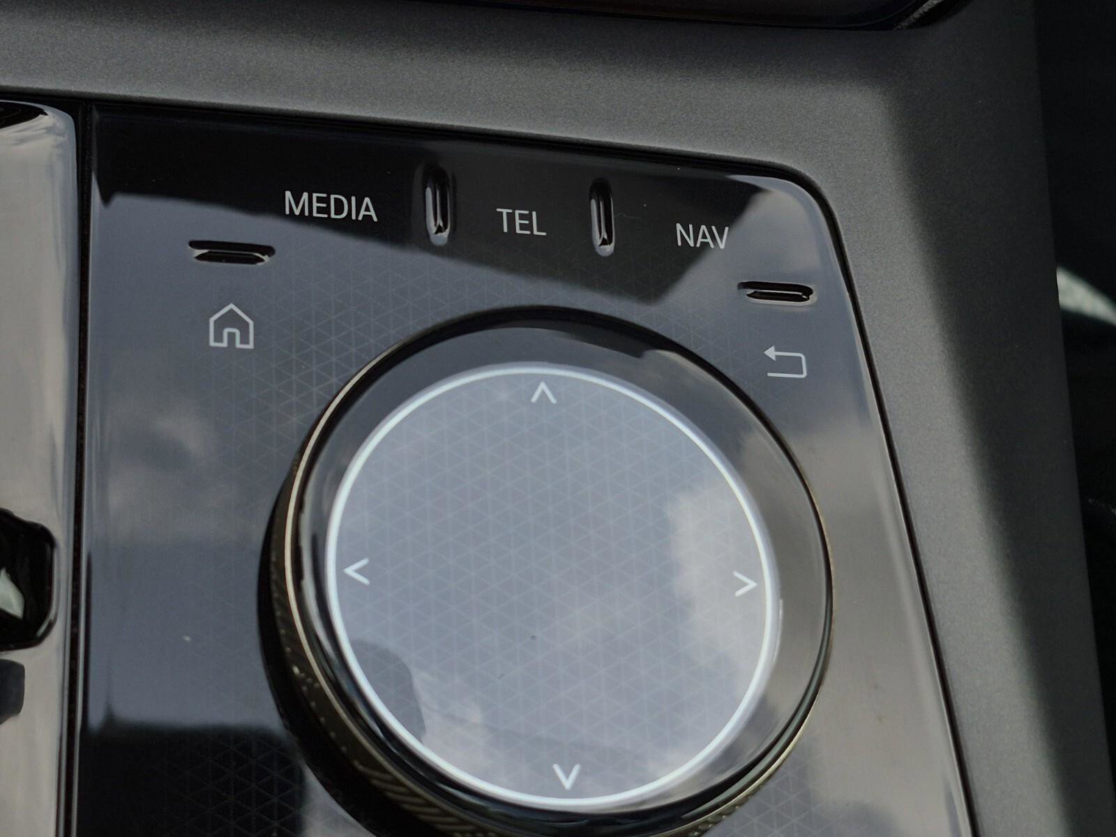 2025 BMW X3 30 - Photo 34