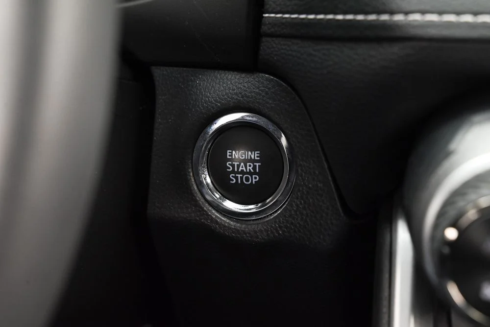Used 2025 Silver Toyota XLE Premium image 29