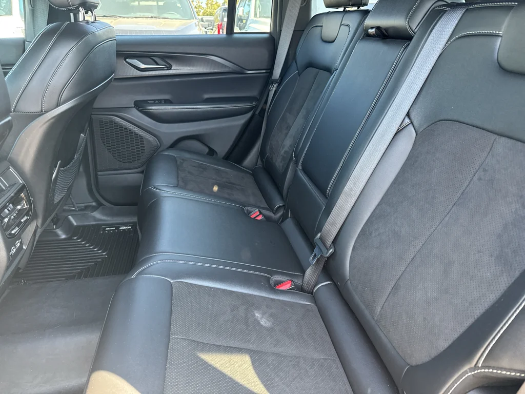 Used 2023 Bright White Clearcoat Jeep Altitude image 9