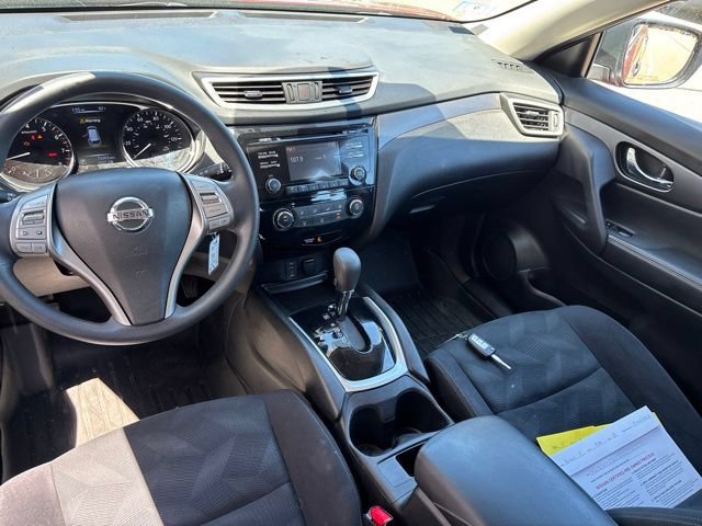 Used 2016 Cayenne Red Nissan S image 13