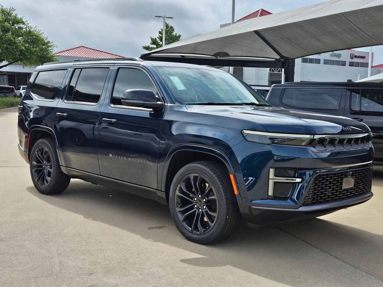 New 2026 Fathom Blue Pearlcoat Jeep Summit Obsidian image 6
