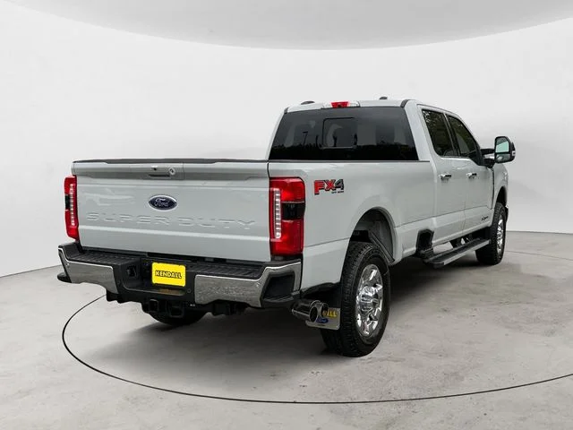 New 2026 Avalanche Ford Lariat image 5