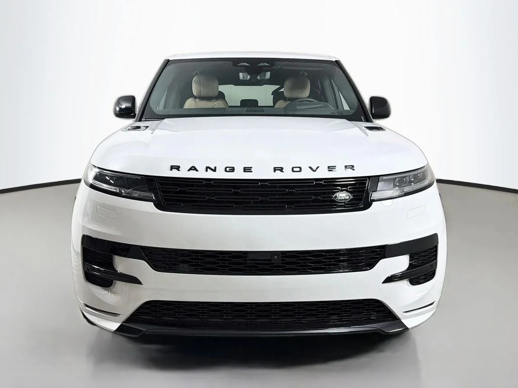 New 2026 Fuji White Land Rover Dynamic SE image 2