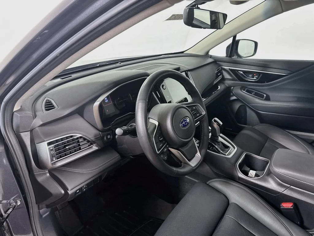 Used 2021 Magnetite Gray Metallic Subaru Limited image 9