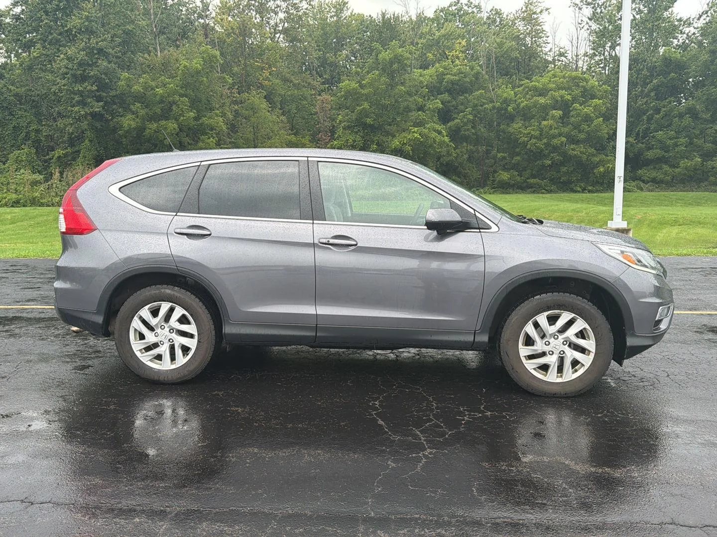 Used 2016 Modern Steel Metallic Honda EX image 4