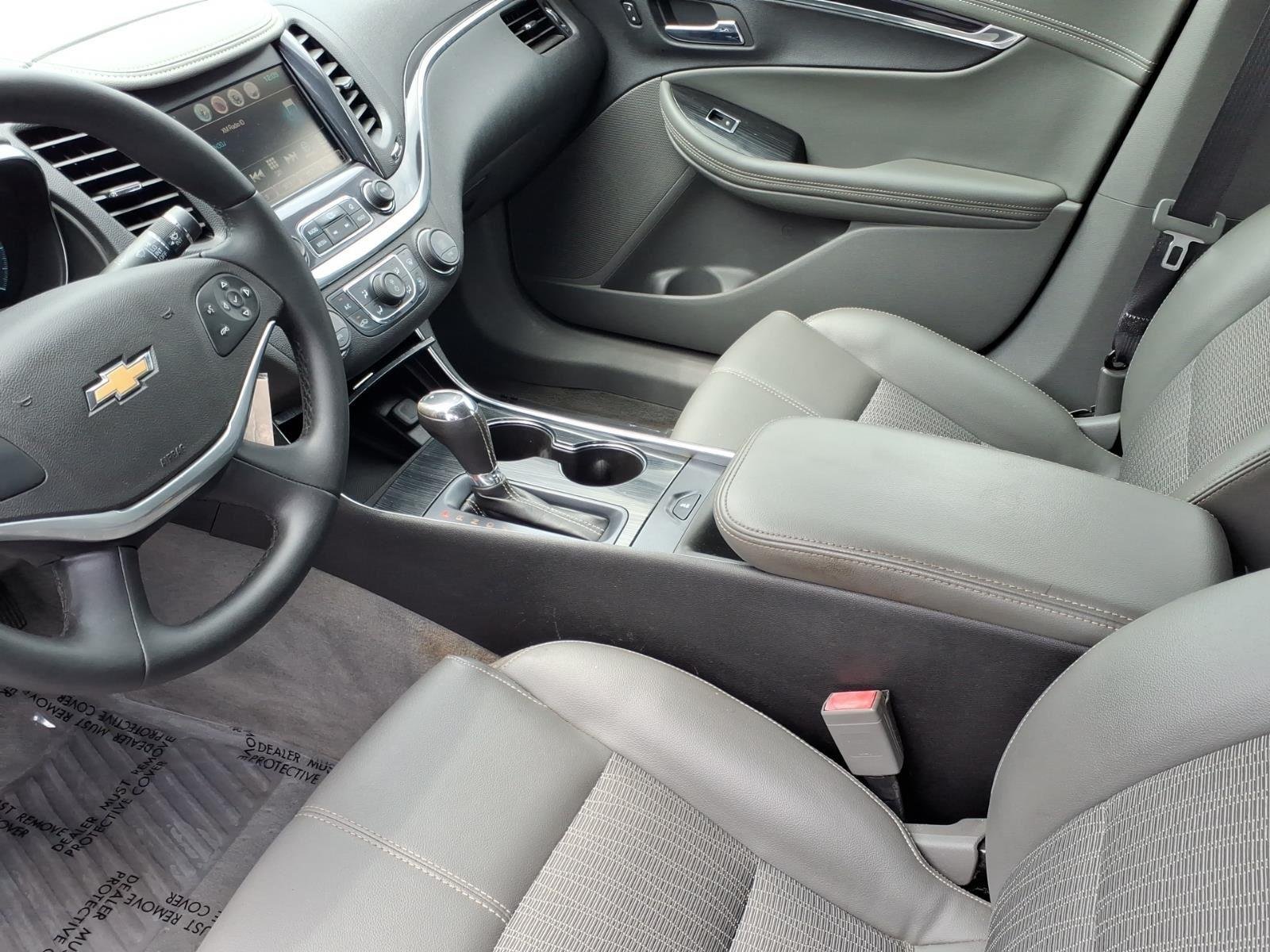 Used 2016 Summit White Chevrolet LT image 19