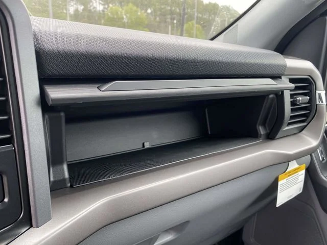 New 2026 Carbonized Gray Metallic Ford XLT image 13