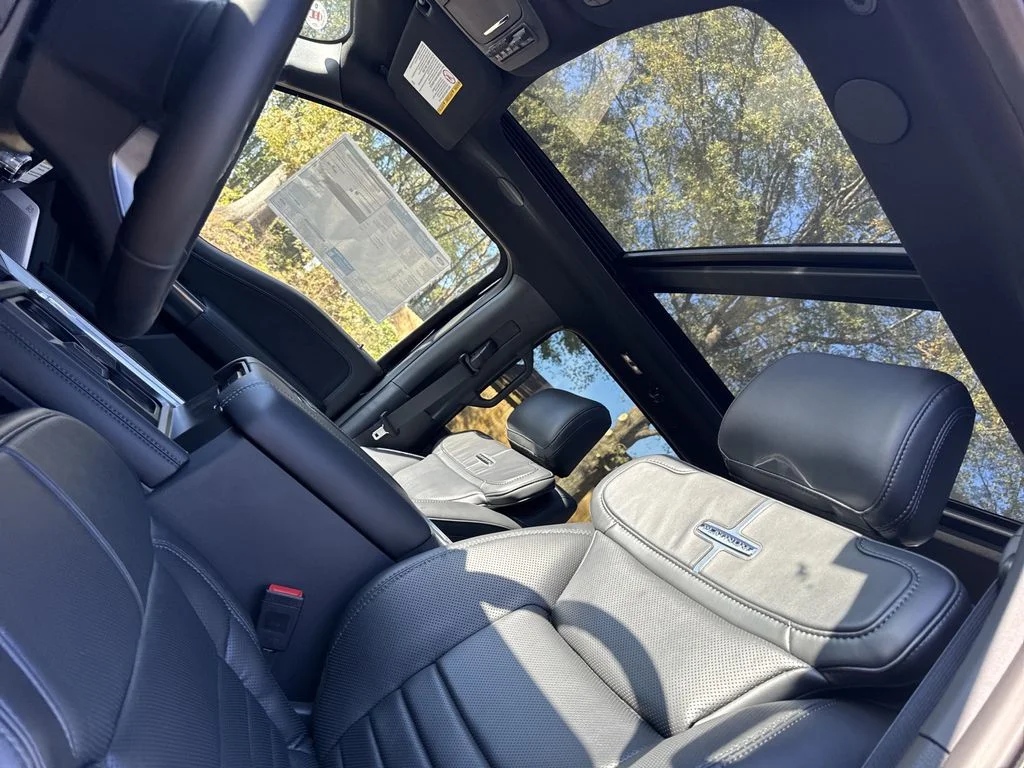2025 Ford F-350 Super Duty Platinum - Photo 32