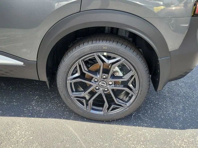 New 2026 Gun Metallic Nissan SR image 7