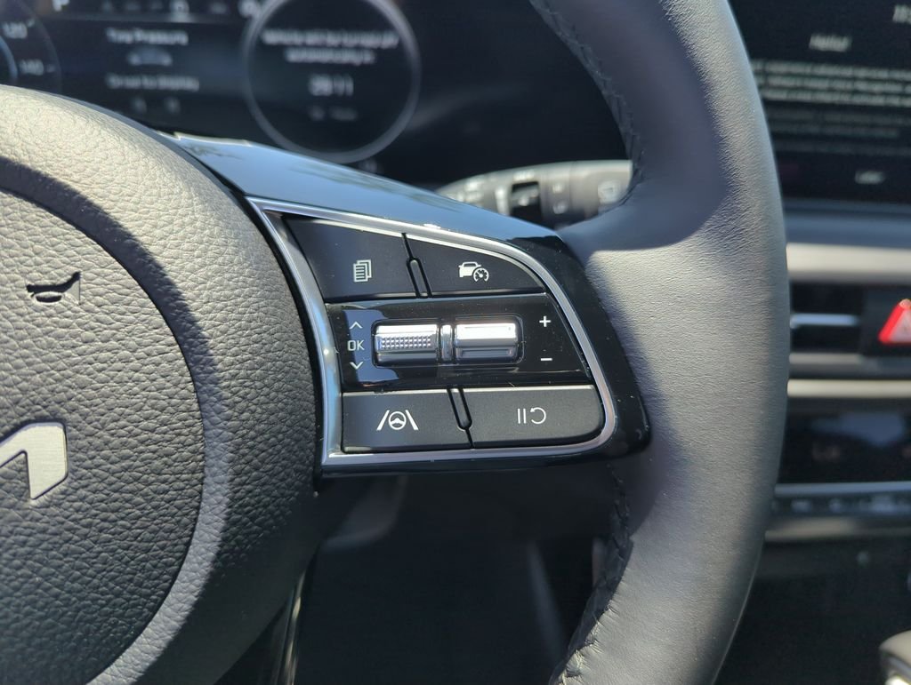 New 2026 Gravity Gray Kia EX image 23