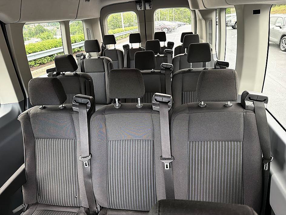 Used 2018 Oxford White Ford XLT image 12
