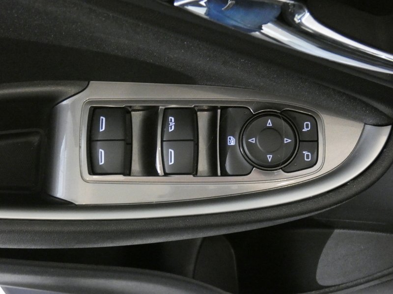 Used 2024 SUMMIT WHITE Chevrolet 4dr Sdn 1LT image 18