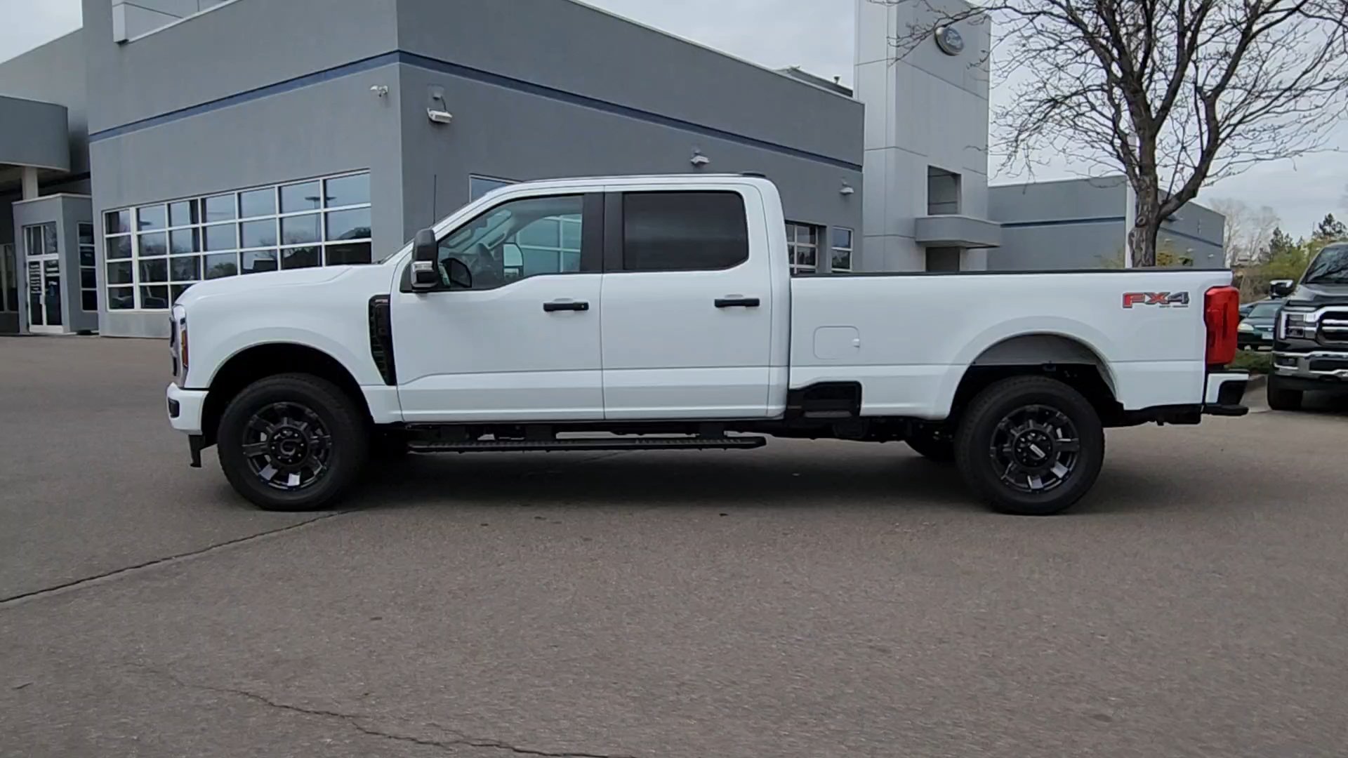 New 2026 Oxford White Ford XL image 24