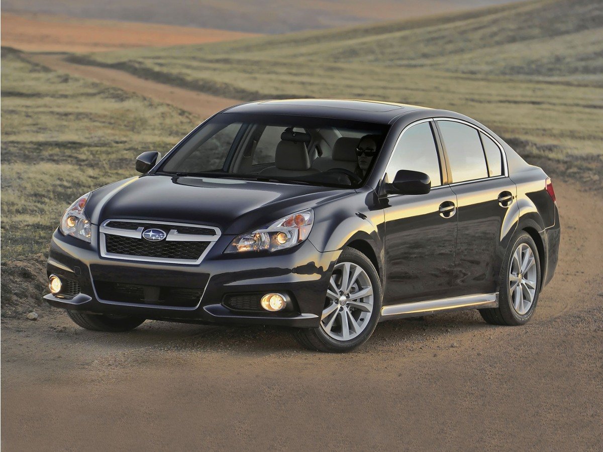 Used 2013 Blue Subaru 2.5i image 1
