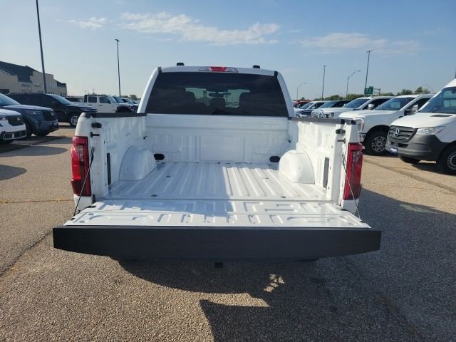 Used 2025 White Ford XLT image 28