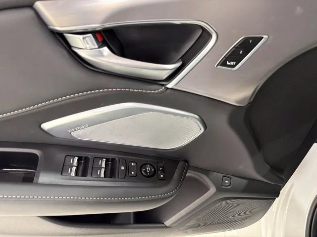 2025 Acura RDX Technology Package - Photo 11