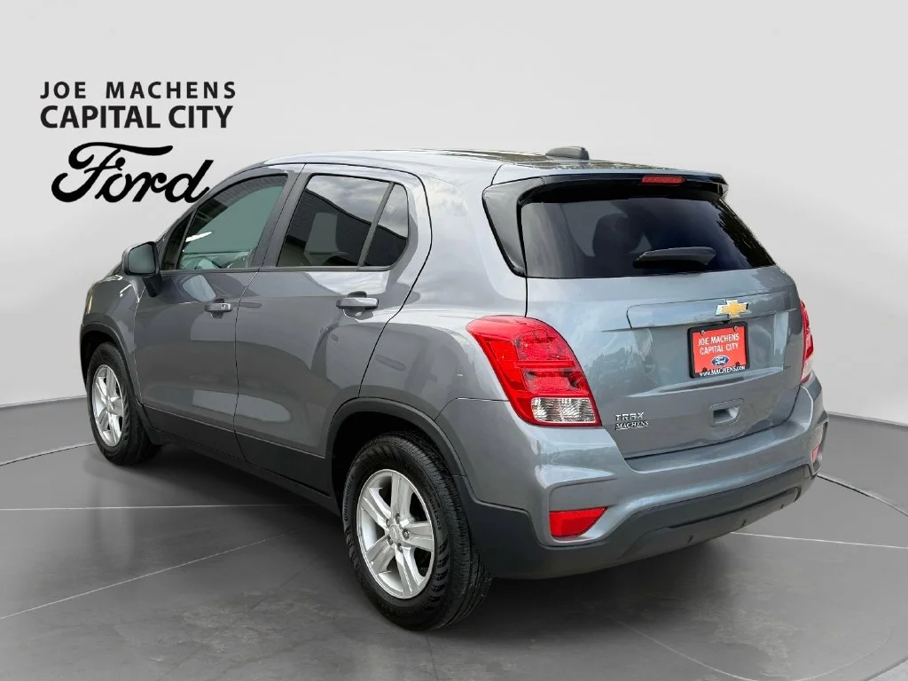 Used 2020 Gray Chevrolet LS image 7
