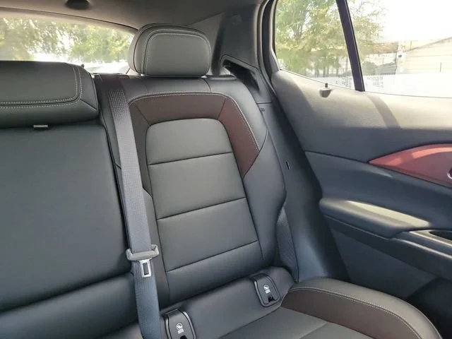 2024 Chevrolet Equinox EV RS - Photo 14