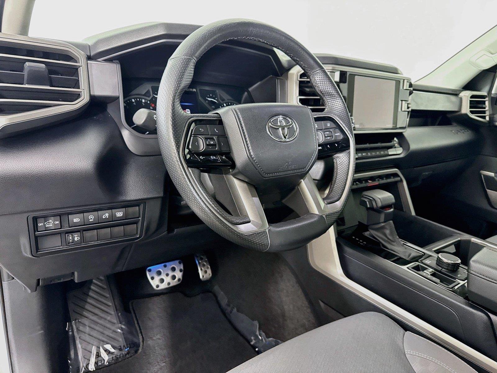 Used 2024 Ice Cap Toyota SR5 image 4