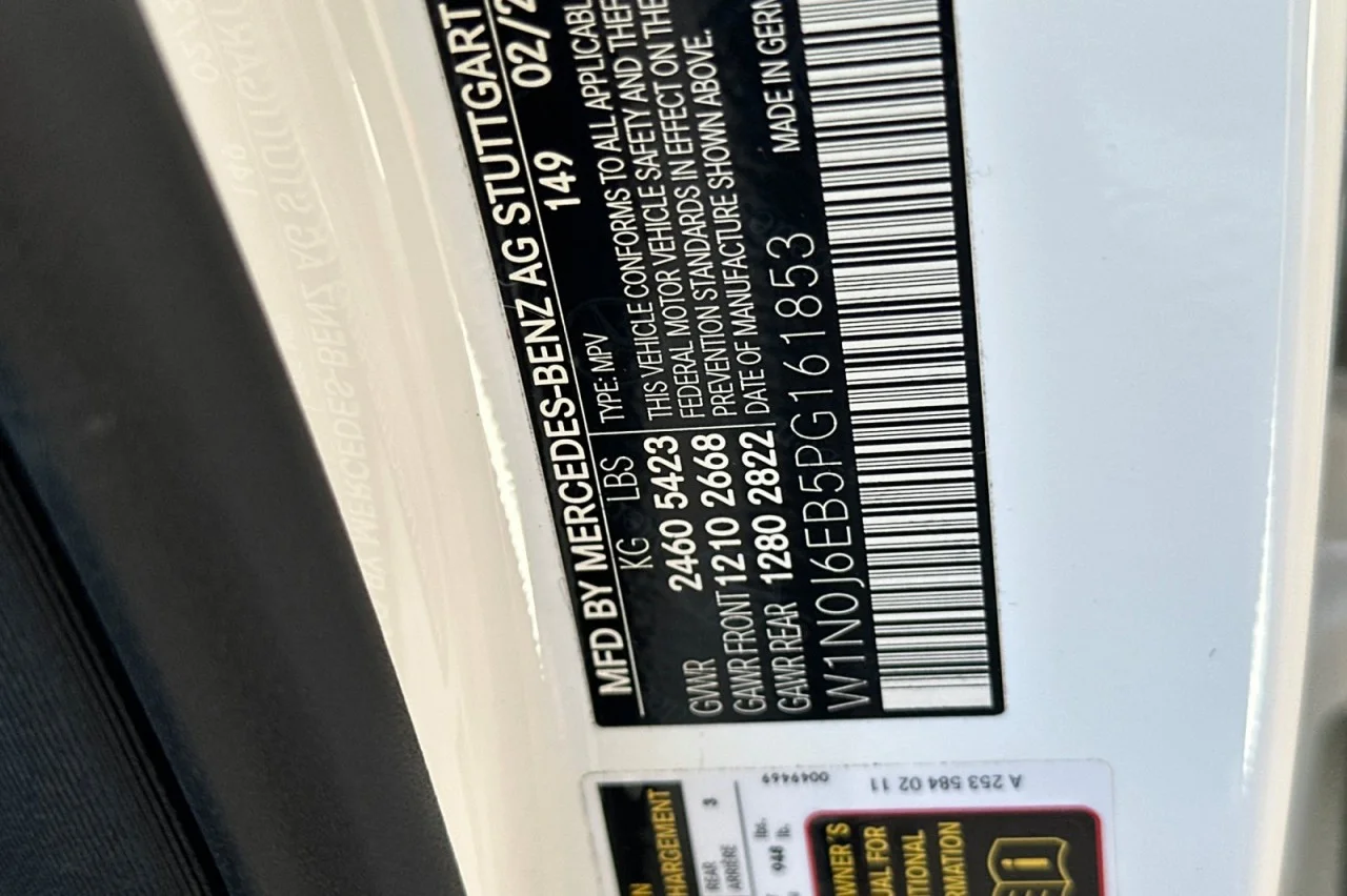 Certified Used 2023 Polar White Mercedes-Benz AMG® GLC 43 image 29
