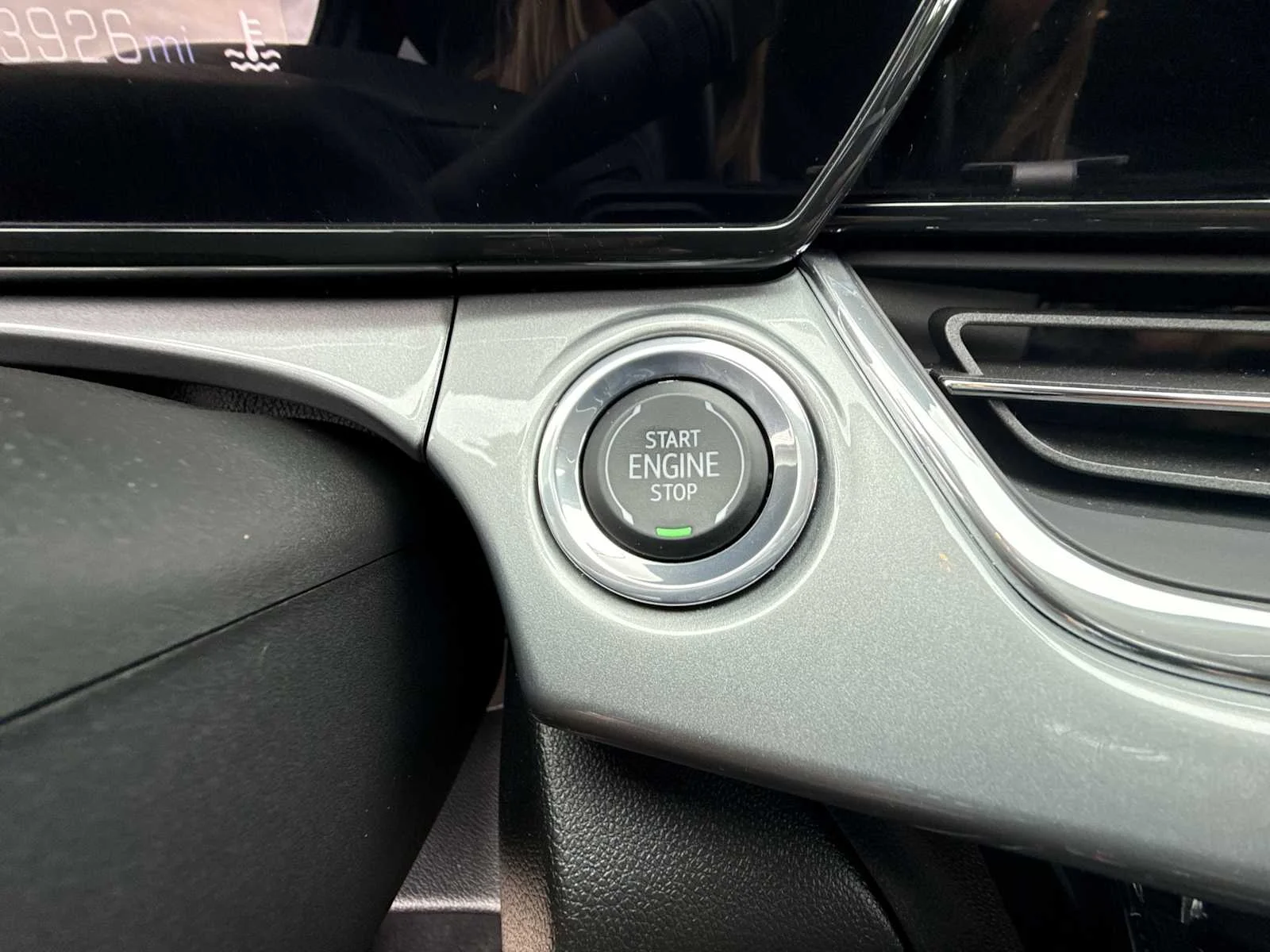 2024 Chevrolet Trax LT - Photo 16