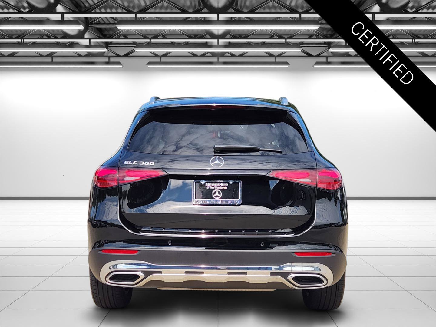 Certified Used 2026 Black Mercedes-Benz GLC 300 image 8