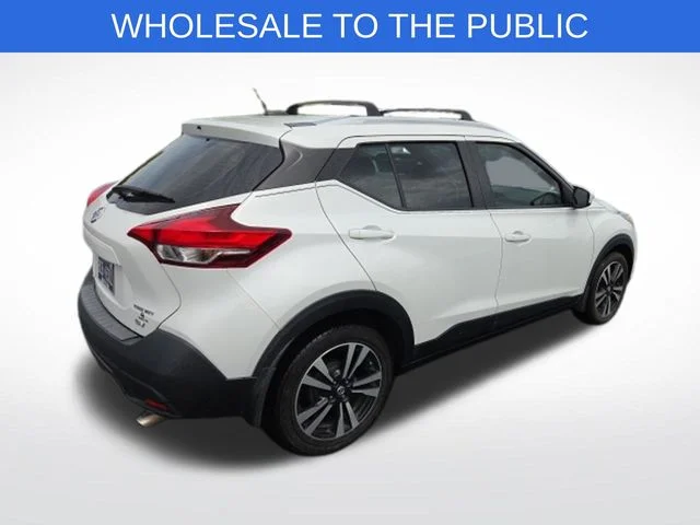 Used 2018 White Nissan SV image 5