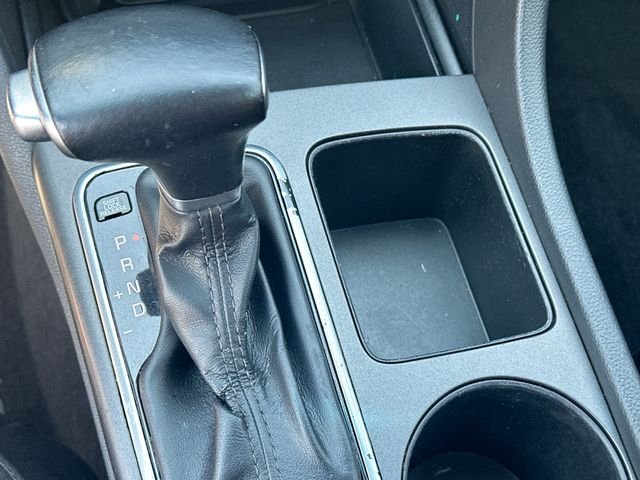 Used 2016 White Kia LX image 21