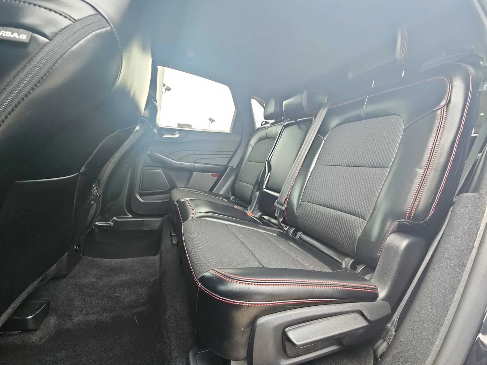 Used 2025 Agate Black Metallic Ford ST-Line image 14