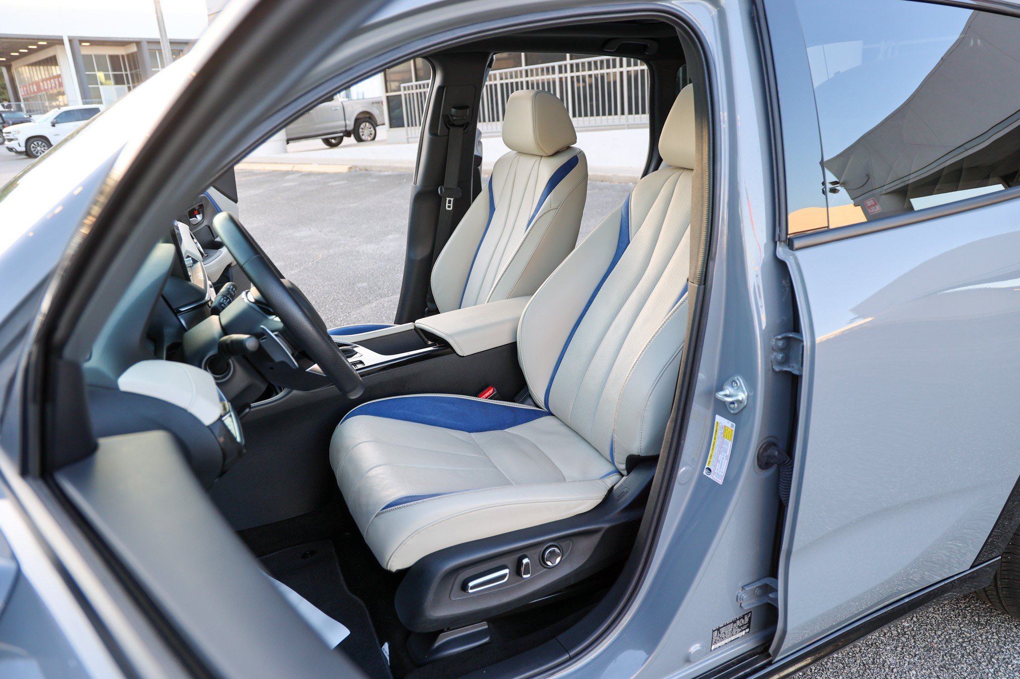 Used 2025 Gray Acura w/A-Spec Advance Package image 31
